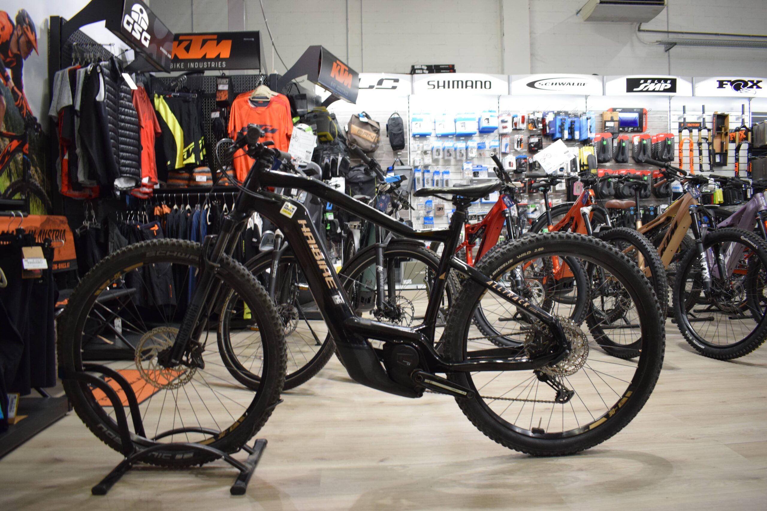 49 (1) N°49 Haibike Alltrack10 USATO: 3555KM - immagine 1