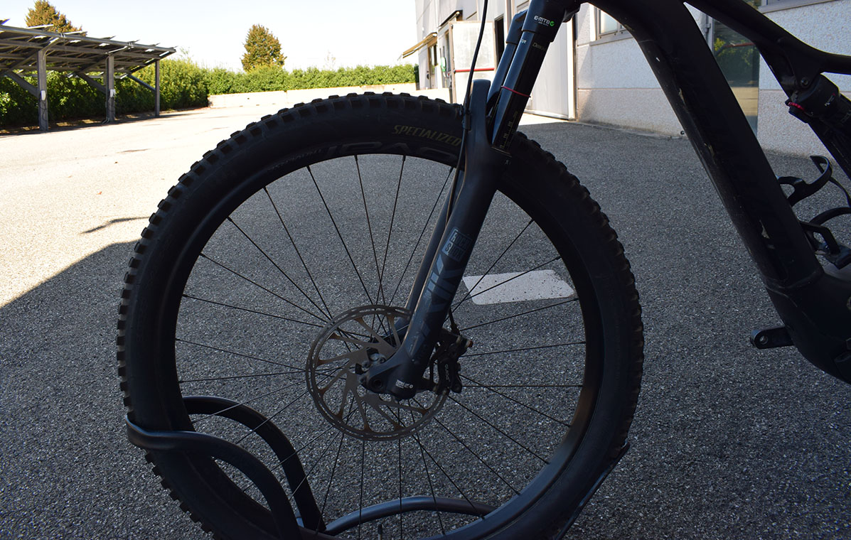 Specialized Turbo Levo Comp M5 Forcella 26-48 Specialized Turbo Levo Comp M5 2020 USATO: 3260,26KM - immagine 2